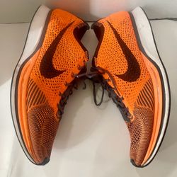 Nike Men's Bright Orange Flyknit Running Shoes with Black Swoosh size 11