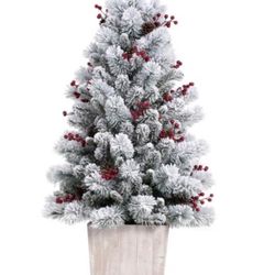 (2 )4' Lighted Christmas Tree