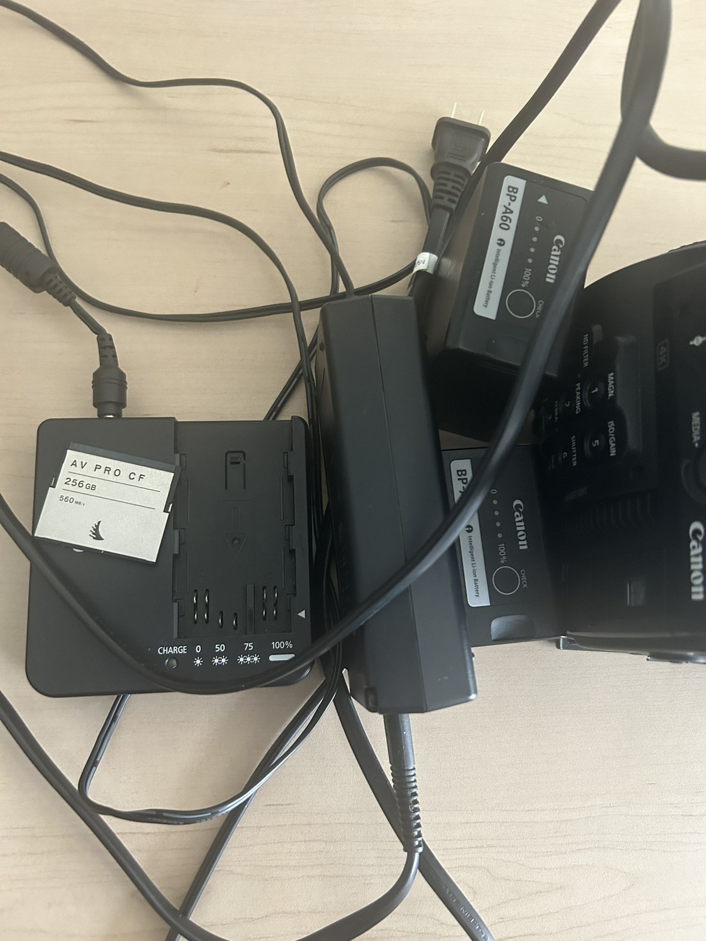 Canon C200