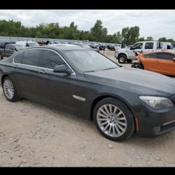 2012 BMW 750i
