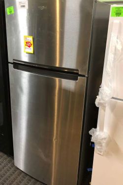 Brand New Whirlpool Top Freezer Refrigerator (Model:WRT518SZFM) C6G