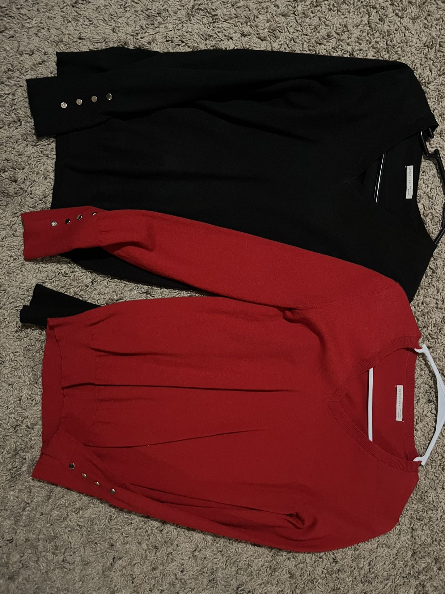 Medium Women’s Long Sleeve Shirts