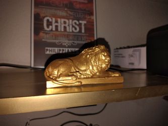 Gold lion statue