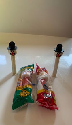 Vintage Pez Dispensers. Set of 4. Snowmen and Santa’s (un opened still in original packaging!)