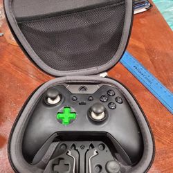 Xbox One Elite Wireless Controller Series 1 (Model 1698)