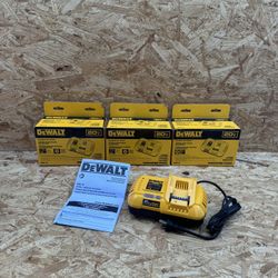 Dawalt 8 Amps Fan-cooled Fast Charger DCB118 Model 