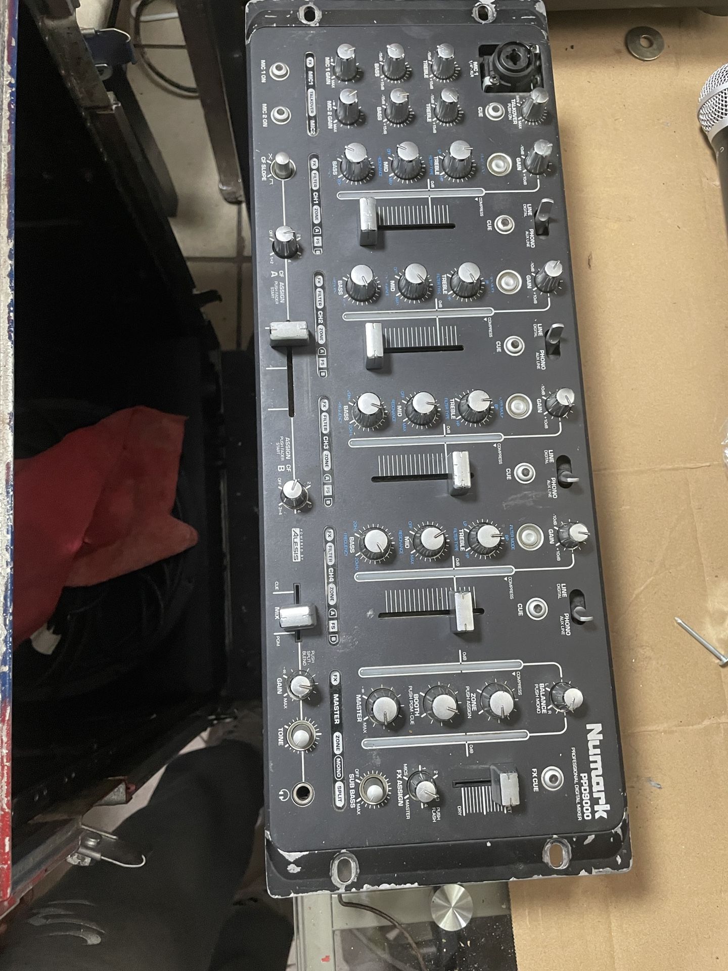 Numark PPD9000 4 Channel mixer