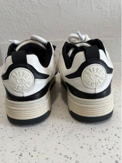 Steve Madden sneakers Womens size 8