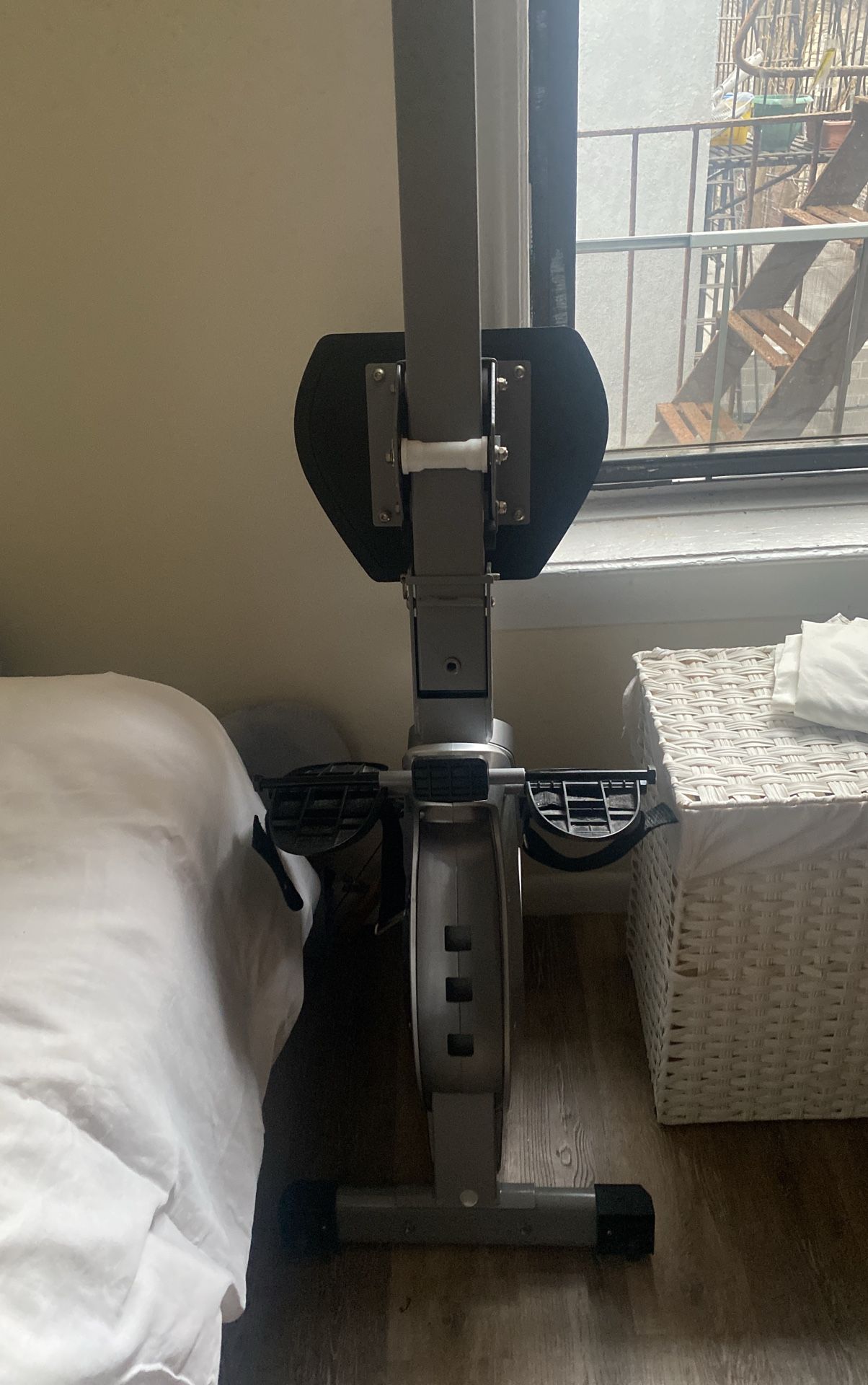 Sunny Rowing Machine