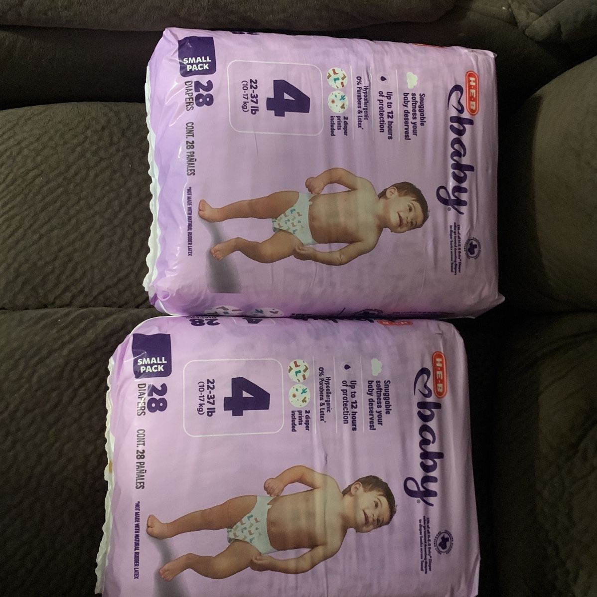 HEB baby Size 4 Diapers 