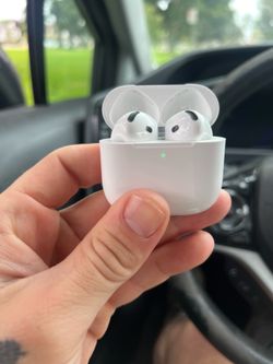 AIRPODS 4 and AIRPODS PRO 3 bundle pack-selling asap