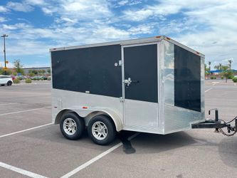 Enclosed trailer