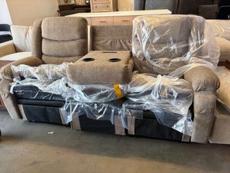3-Seater Sofa with Recliner Sofa, Reclining Loveseat with Console, Oversized Reclining Couch with Drop Down Table, with Cup Holder and Recessed Power 