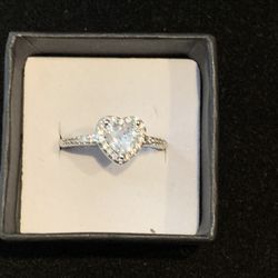 .925 Silver Ring W/ Clear heart shaped Stones - Size 6 Or 7