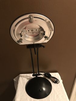 Table lamp