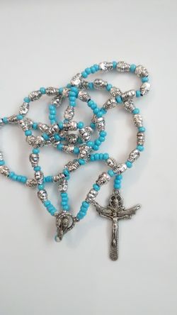 TURQUOISE SMALL SKULLS BEADED ROSARY