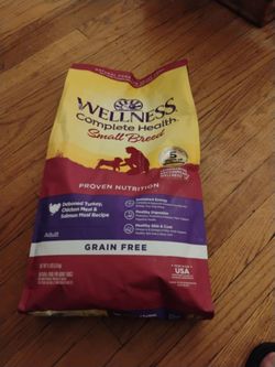 Wellness Complete Health Grain Free Small Breed Deboned Turkey, Chicken Meal & Salmon Meal Recipe Dry Dog Food, 11 lbs