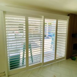 Custom Interior Window Shutters and installation. Persianas de Madera. Service Area: All of Southern California. 951-573-2560
