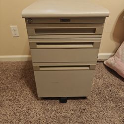 Metal Rolling Filing Cabinet 