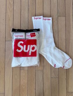 Supreme socks