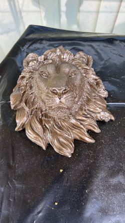 Lion Head