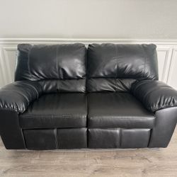 Reclining love seat