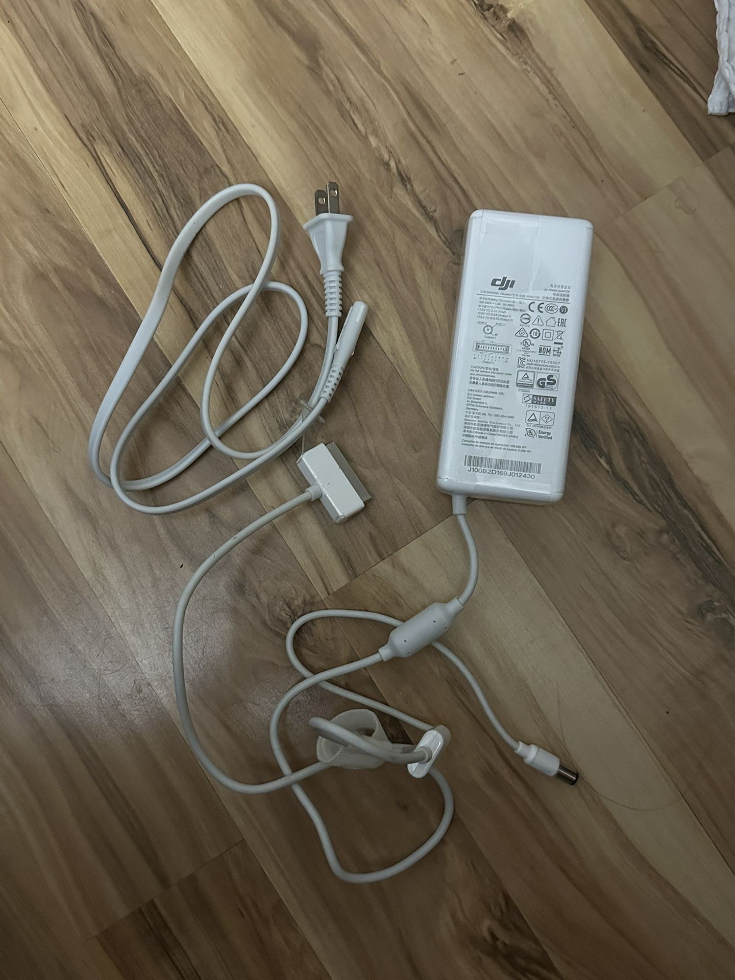 Original DJI Phantom 4 Battery Charger