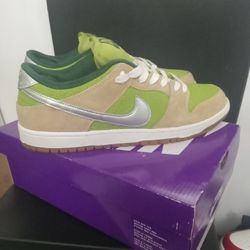 NIKE SB MEN SIZE 13 