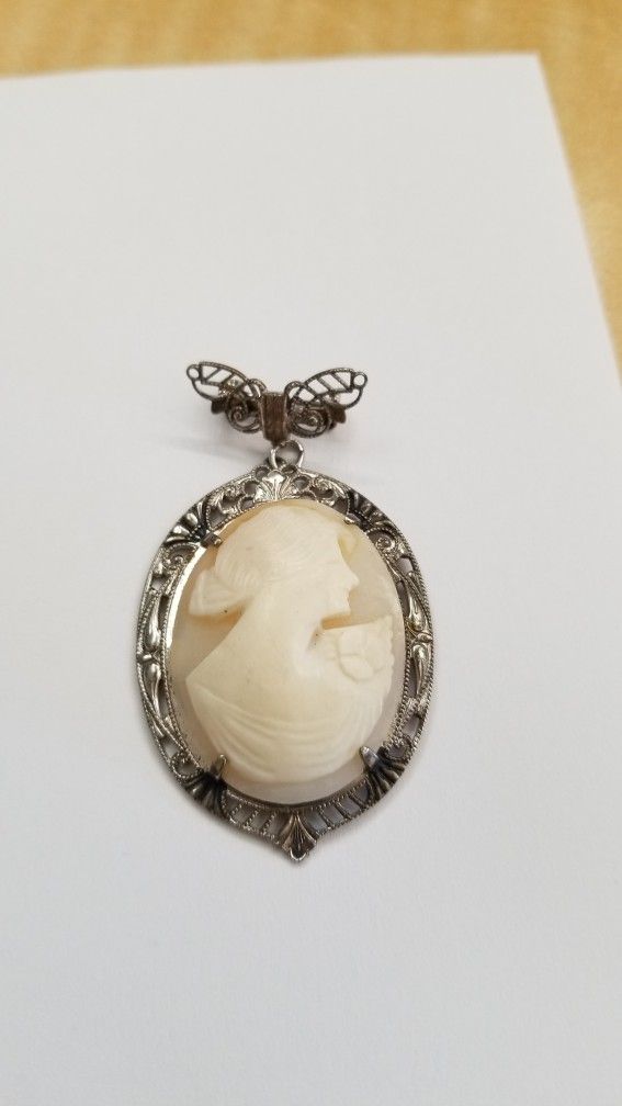 Pin Sterling Silver and Shell Cameo 