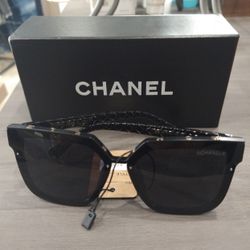CHANEL Black Sunglasses 