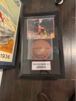 Dwyane Wade signed basketball and casting with authentication
