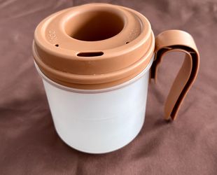 Provale Regulating Drinking Cup, Dispenses 10cc of Liquid-12 oz. Capacity. Like New!