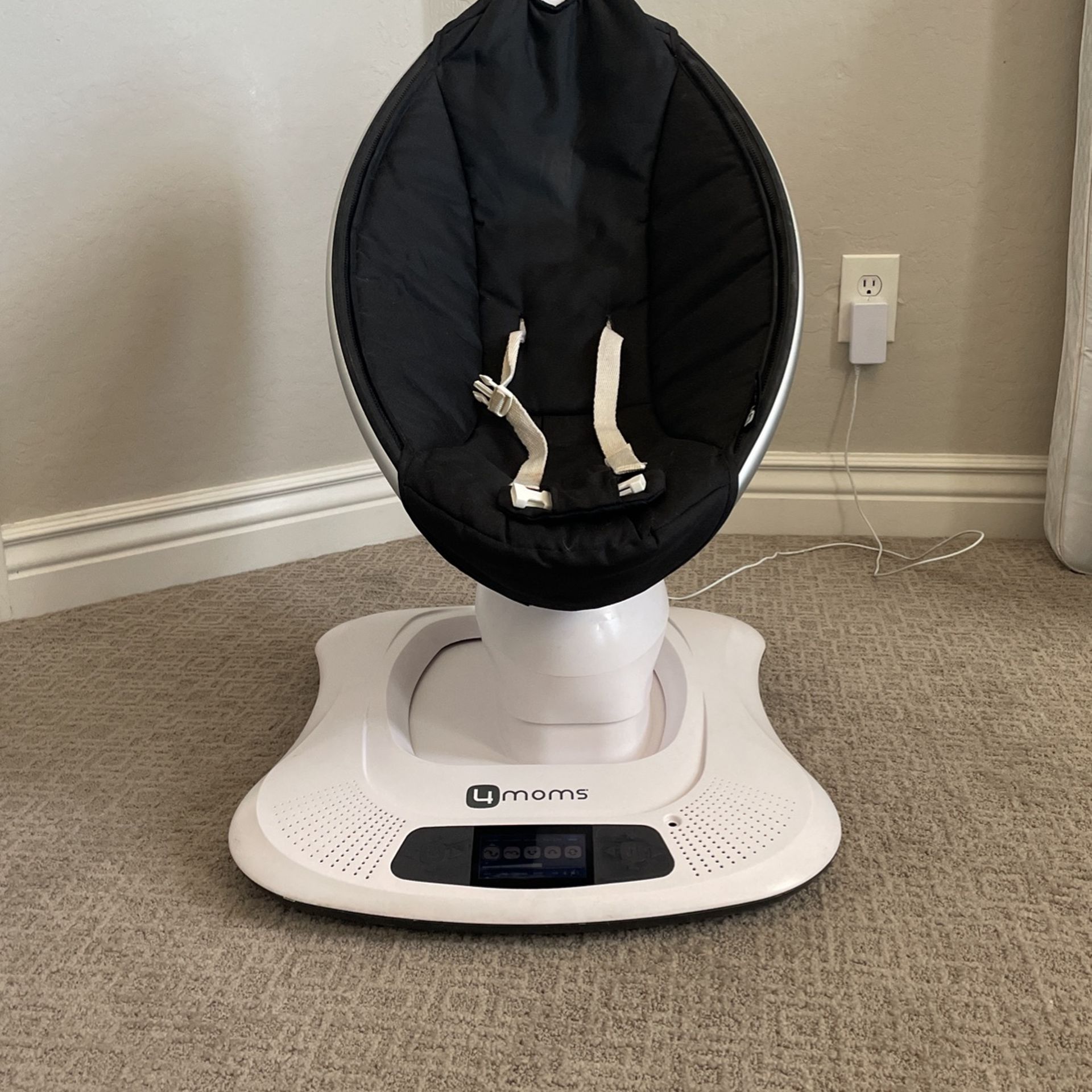 4 Moms Mamaroo Swing