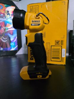 20V MAX Cordless LED Work Light