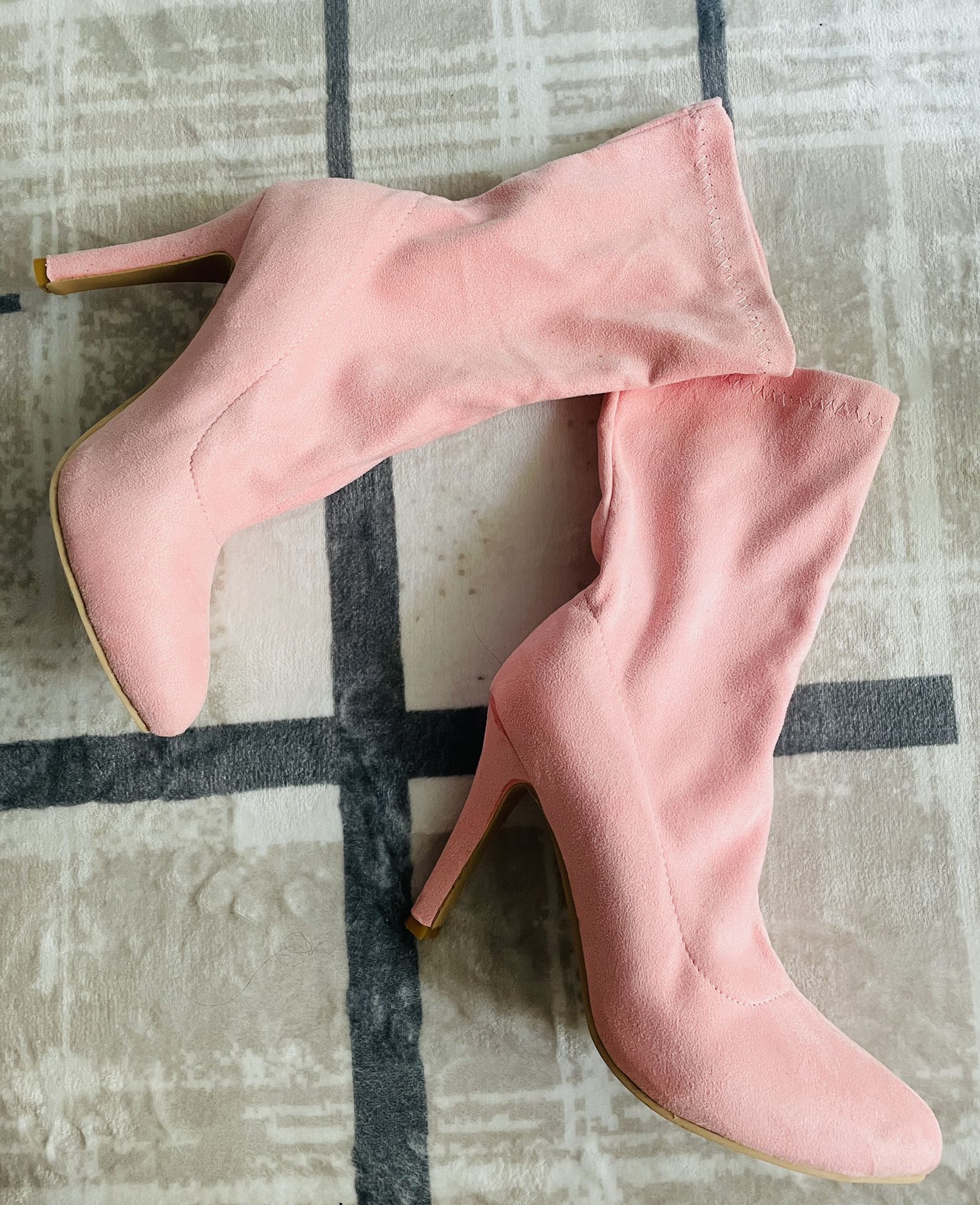 Pink Boots 8.5 No Damages 