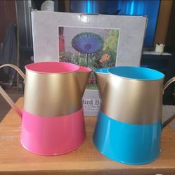 🙂NEW 2 LARGE AWESOME FLOWER POTS.  USE FOR OUTSIDE FLOWERS OR FRESH FLOWERS. 7"TALL, 8"WIDE, OPENING 4.5" DIAMETER