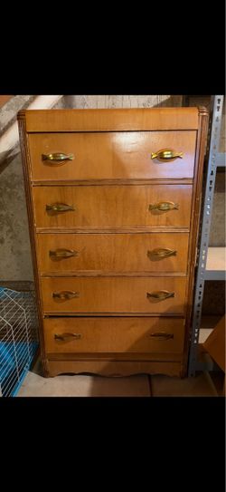 Dresser
