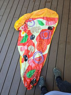 Pool toy