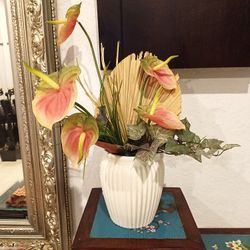 Painter's-palette In White Ceramic Vase Flower Arrangement 