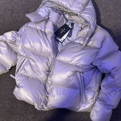 LULULEMON BUFFER JACKET 