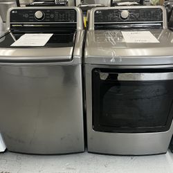 LG Washer And Dryer Set 