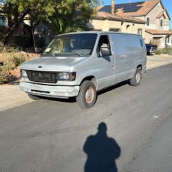 1999 Ford E-150