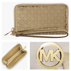 LIKE NEW!  Michael Kors Perforated Flower Tech Continental Leather Wallet Gold