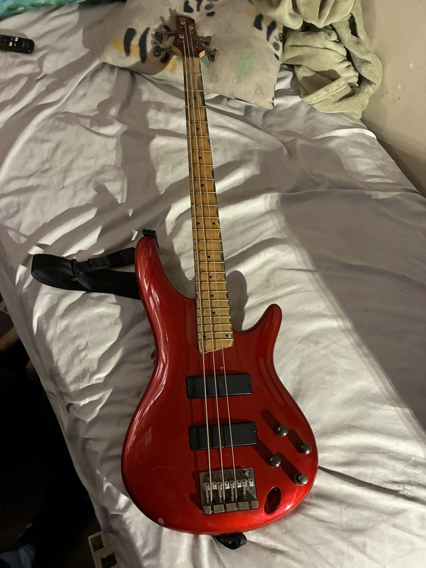 Ibanez Soundgear.   SDGR Bass Guitar 