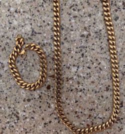 10k GOLD FILLED CUBAN LINK CHAIN (18in long. 9mm Width)