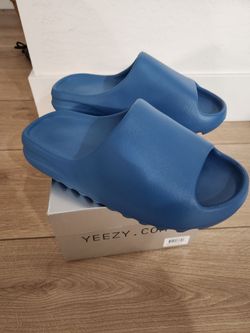 Brand new Yeezy Slides size 9