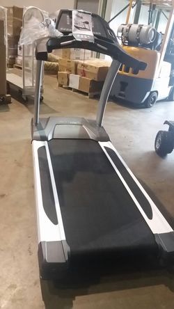 Brand new 3g cardio elite runner treadmill commercial grade