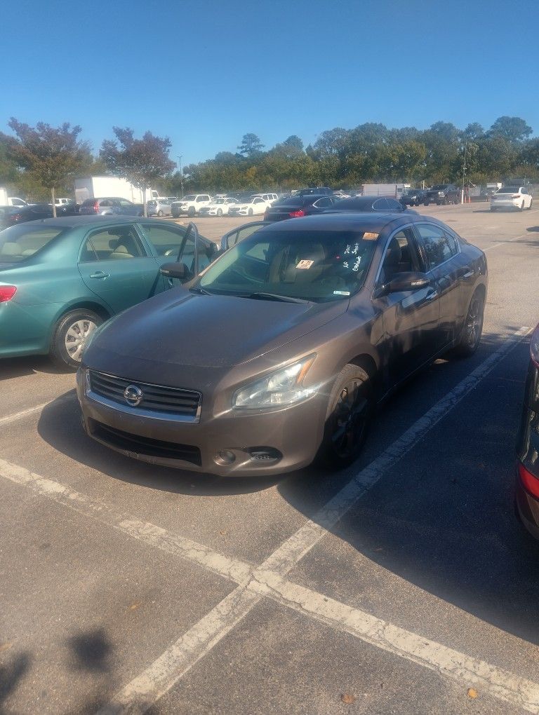 2014 Nissan Maxima