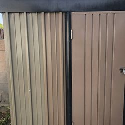 2 Storage Sheds