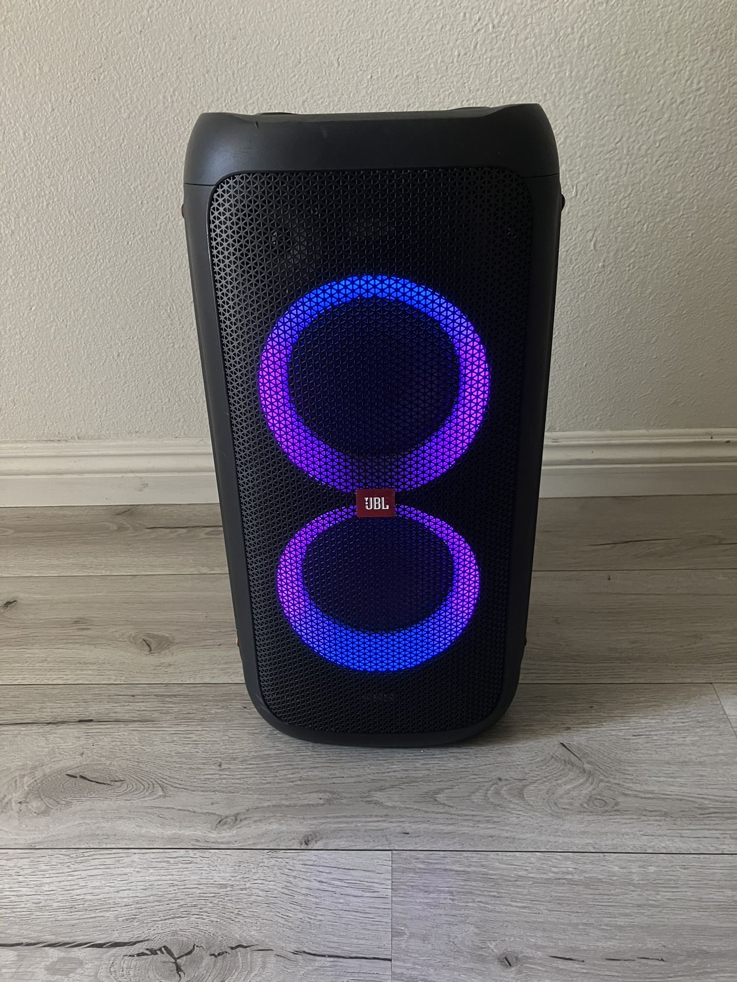 Jbl PartyBox 100 for Sale in City Of Industry, CA - OfferUp
